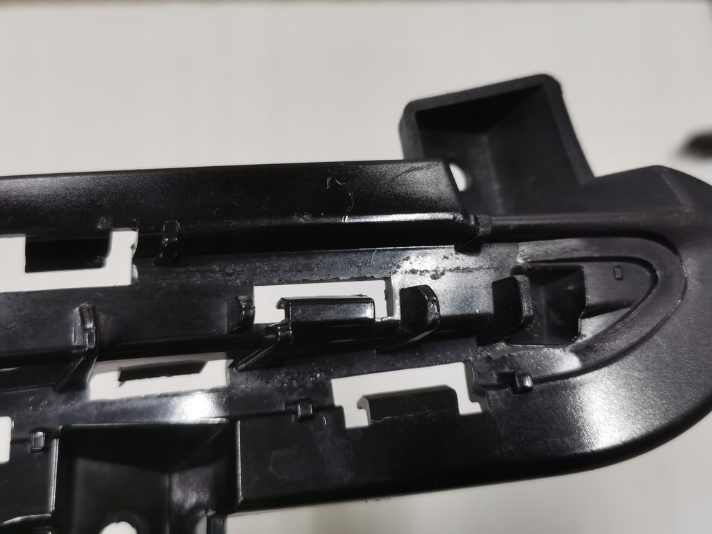 фото №14, Решётка бампера hyundai santa fe xl правая 758.