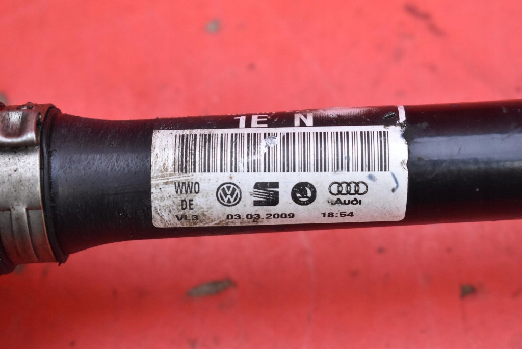 Приводной вал левая перед механическая коробка передач 2k0407271e vw passat cc 1.8 tsi 160 km 08-12 в Украине