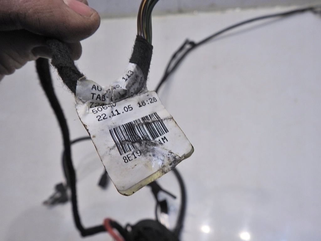 фото №8, Жгут электропроводка жабо audi a4 b7 8e1971271m