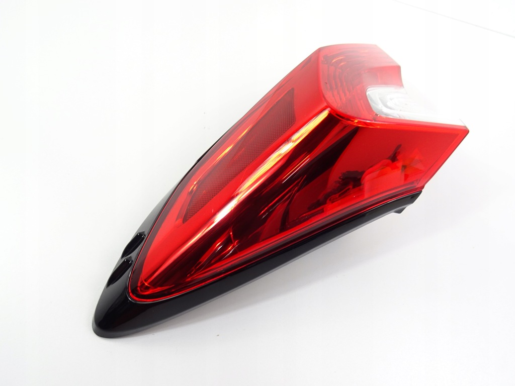 фото №11, Toyota c-hr chr лампа задняя правая 81550-f4010-00