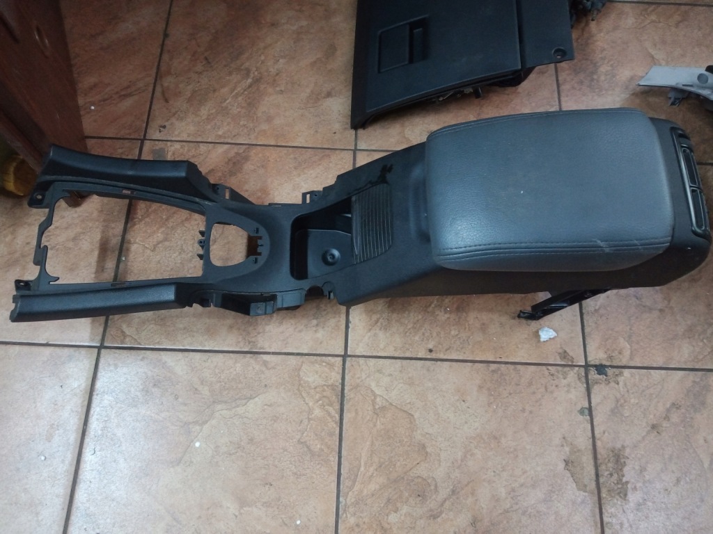 фото №1, Saab 93 тунель центральний підлокітник