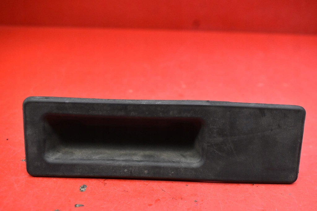 фото №1, Ручка кнопка крышки задняя 7368752 bmw 4 f36 13-17