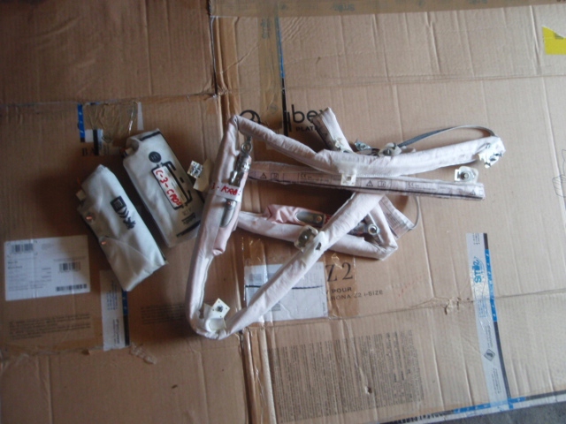 фото №1, Citroen c3 aircross lift права шторка безпеки orginał