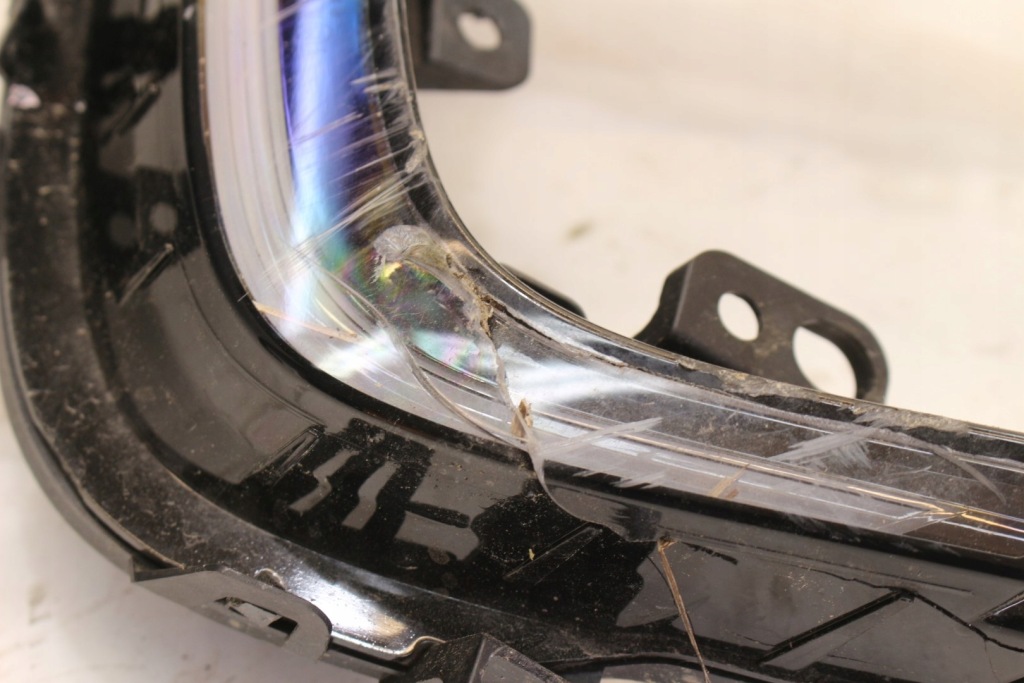 фото №4, Правий протитуманна фара led drl 12e941056e vw up lift e-up 23r.