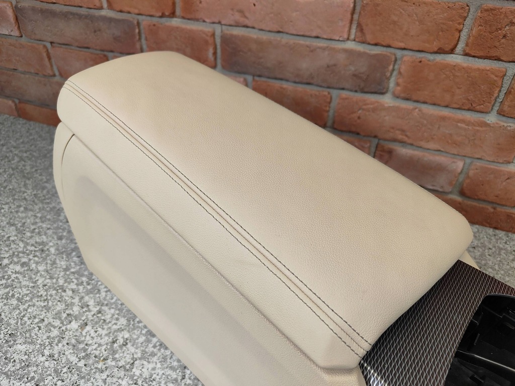 фото №14, Bmw g20 g21 g22 g23 туннель средний подлокотник canberra beż шов нитка