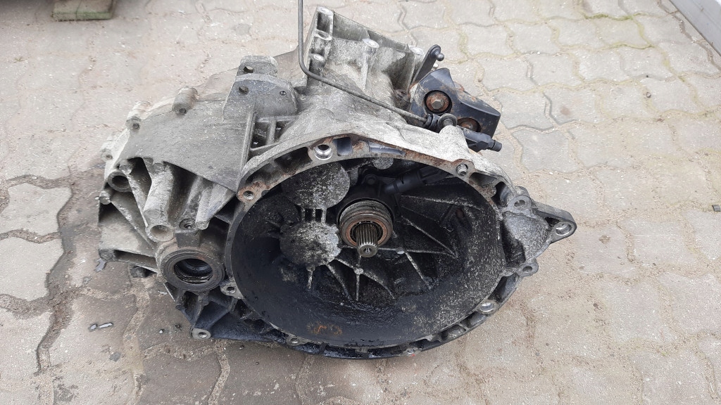 фото №1, Коробка передач передач 4m5r-7002-cd volvo s40 v50 2.0d