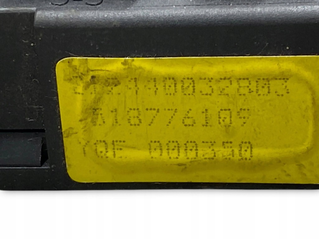 фото №7, Land rover range rover l322 2003 рамка / модуль предохранителей