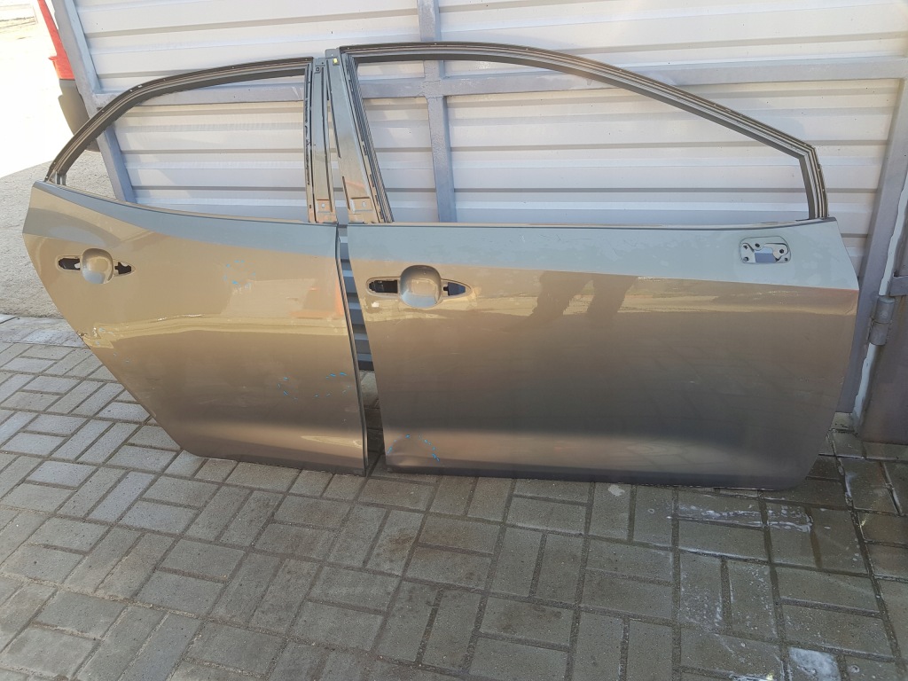 фото №1, Двері праве правий r перед передні toyota corolla 21 e21 19 20 22 23 24 25