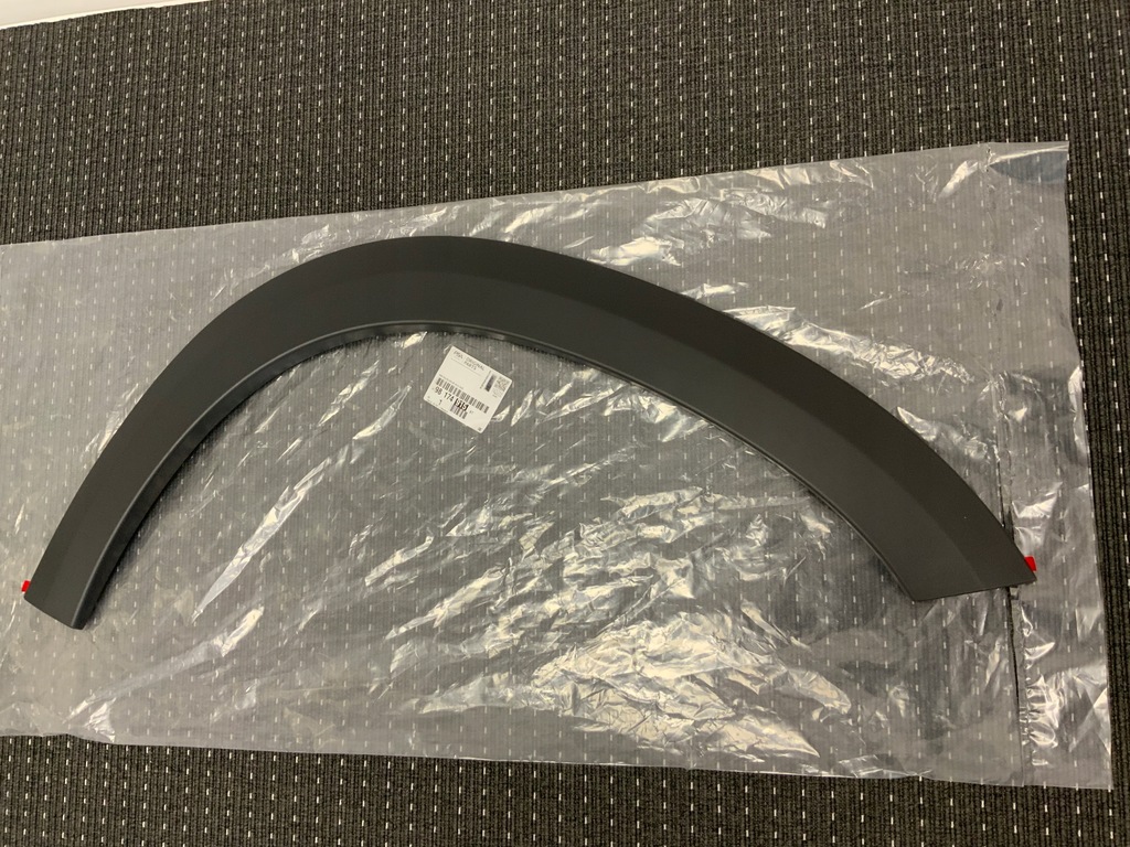 фото №14, Молдинг крыла правая левая передняя peugeot 2008 i