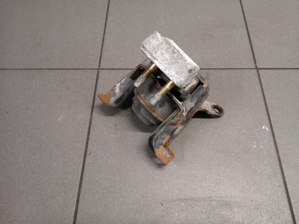 фото №1, Кронштейн подушка двигателя toyota avensis t25