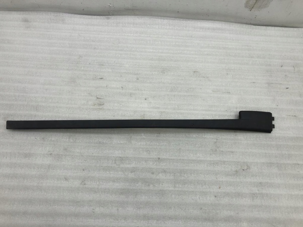 фото №1, Молдинг стекло лобовое левая jeep compass i 05182561