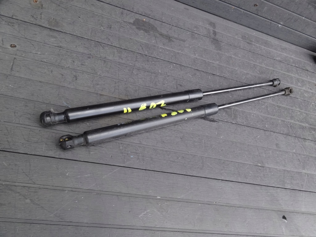 фото №1, Peugeot 208 ii 2021 амортизаторы амортизаторы крышки kpl