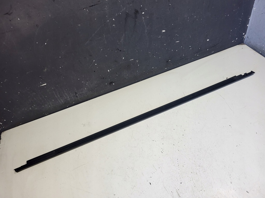 фото №7, Молдинг ущільнювач двері лівий перед renault megane iv kombi
