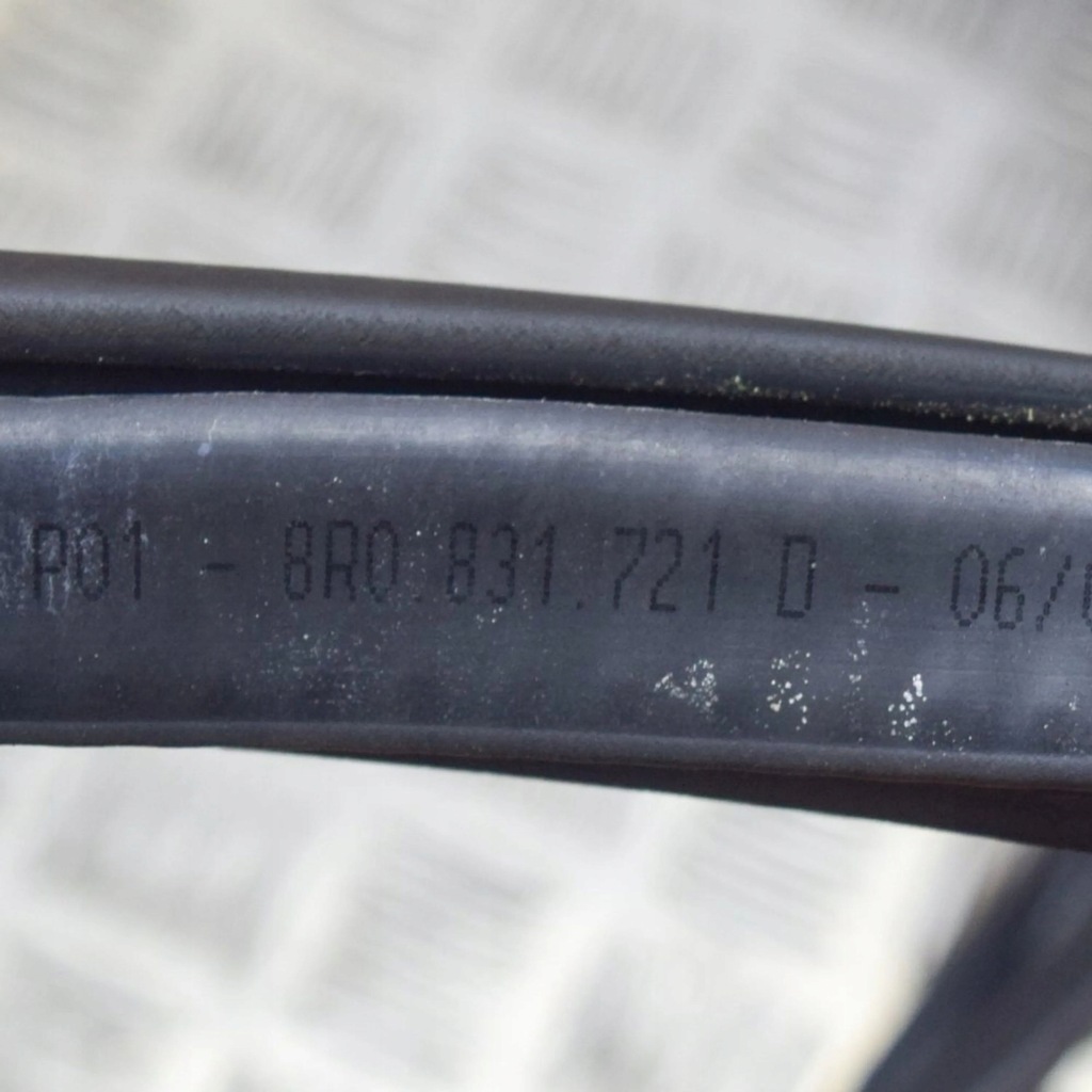 фото №6, Audi q5 sq5 2011 права сторона прокладка двері передніх