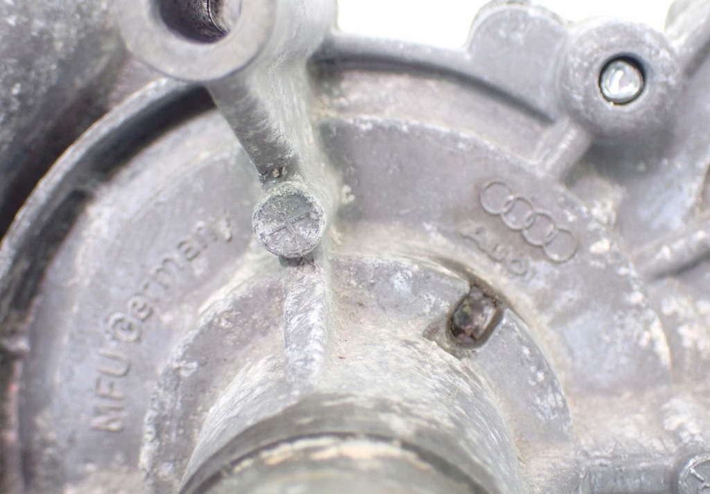 фото №11, Насос wody термостат 4.0 tfsi audi a8 d4 079121013