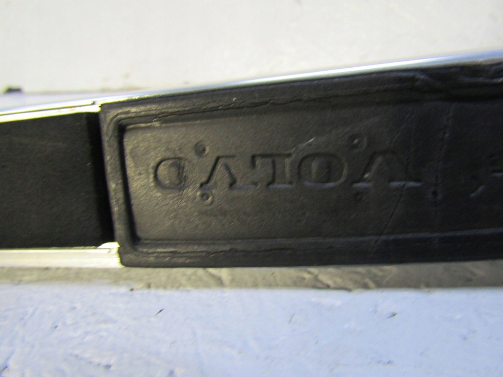 Volvo v60 2 рейлінг даховий правий 32216826 Доставка