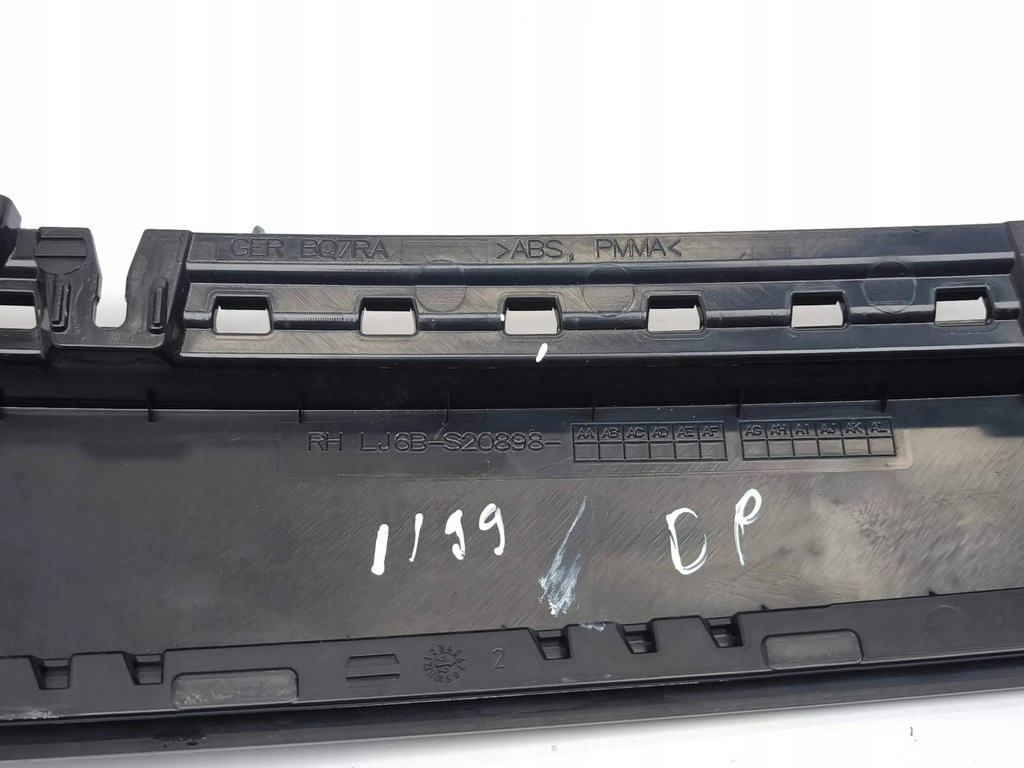 фото №6, Ford kuga iii 2022 права сторона накладки