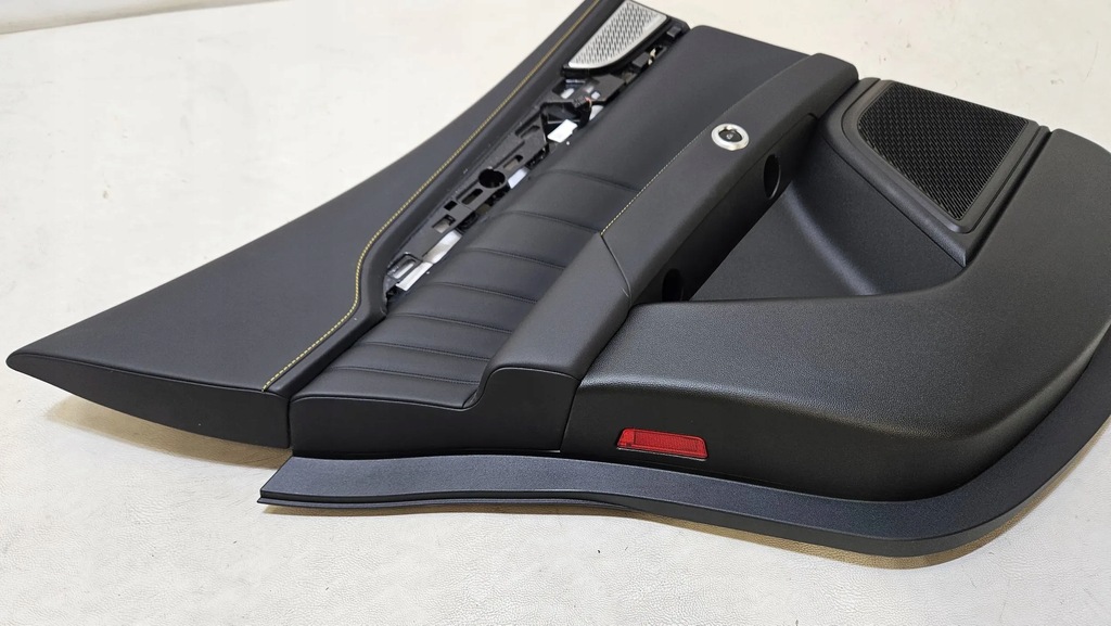 фото №9, Обивка обшивка дверь левый кнопки maserati grecale nowe оригинал идеальное состояние