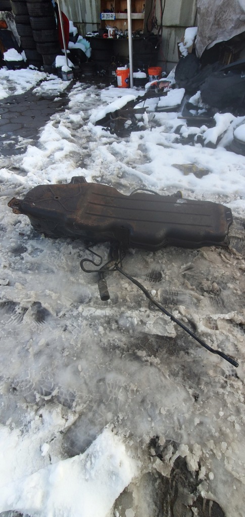 фото №8, Bak бак топлива 2.7d land rover discovery iii 7h22-9k007-ab