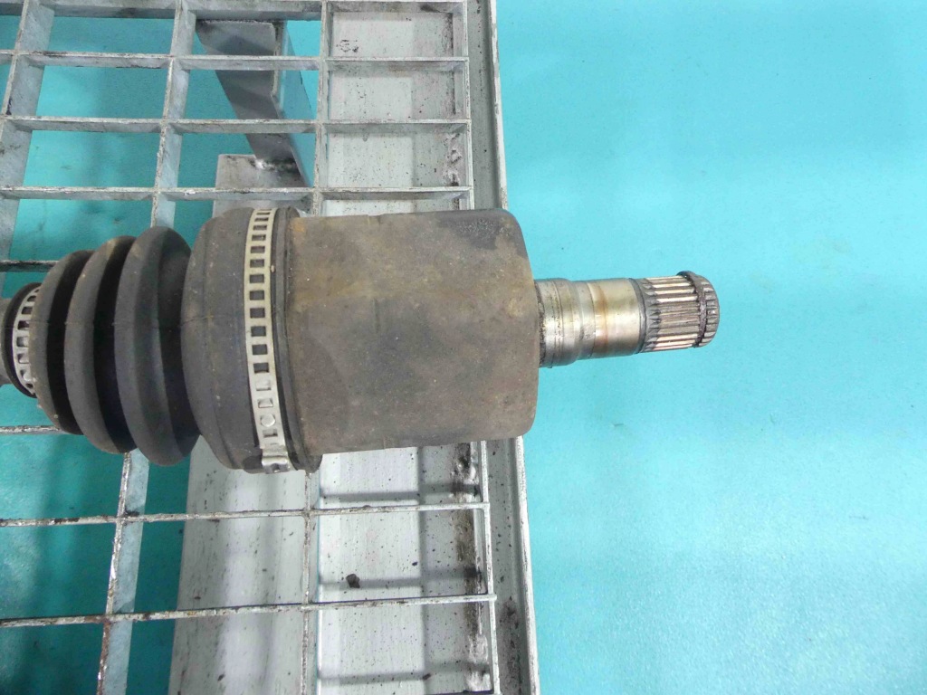 фото №2, Привідний вал права vw passat b6 2.0 fsi автоматична коробка передач