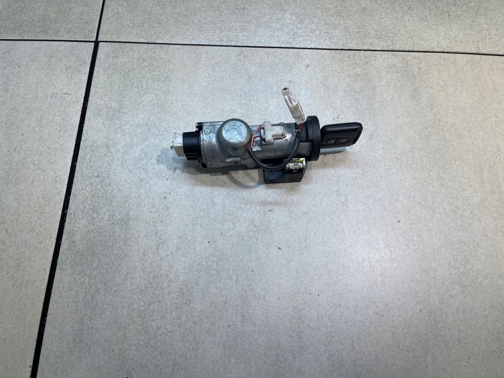 фото №1, Замок запалювання ключ primera p12 1.9dci 28590c9965