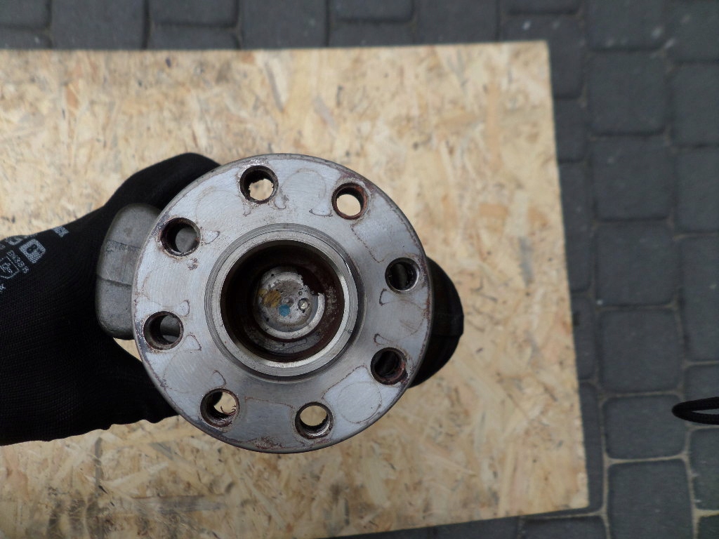 Wał привідний колінчастий toyota avensis d4d t27 1ad auris rav4 t25 po рестайлінг Недорого