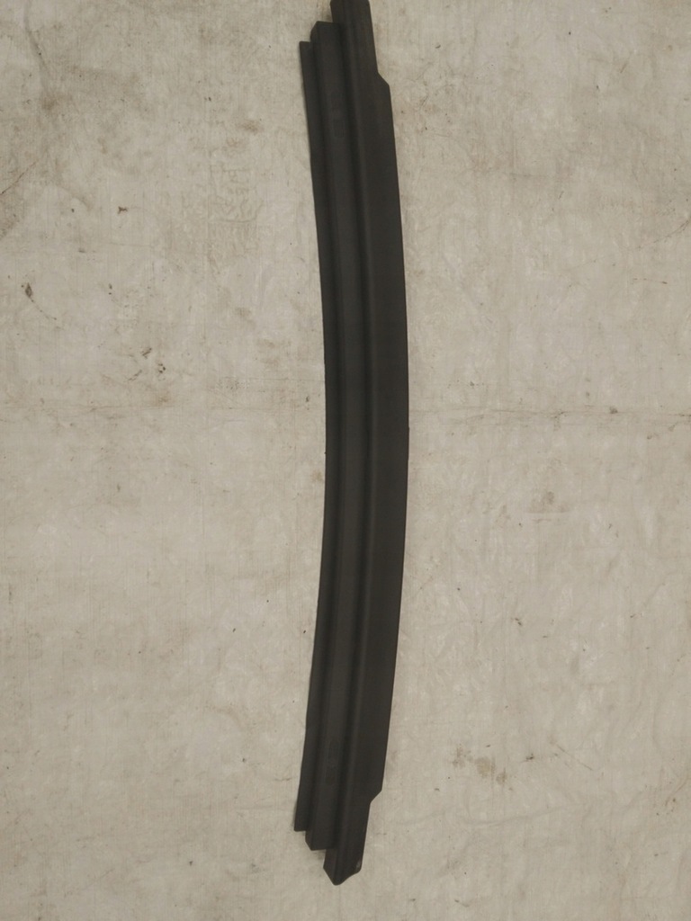 фото №1, Молдинг защита багажника vw golf v plus 5m0864749