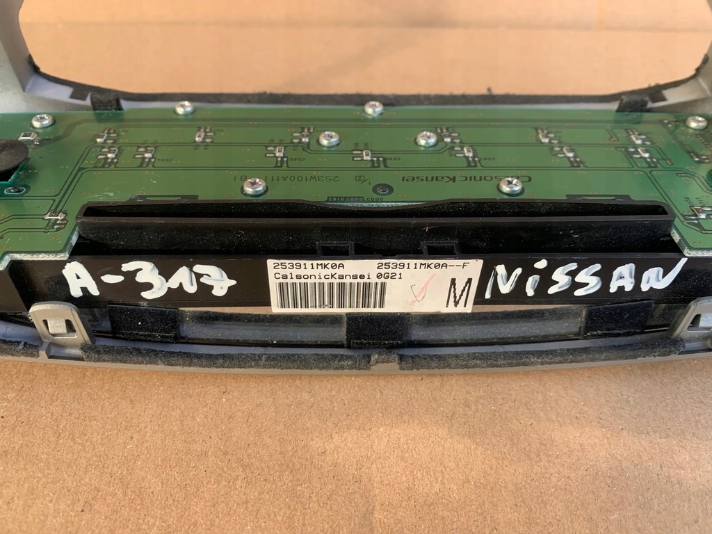 фото №7, Infiniti m30 q70 панель управление радио переключатель кнопка