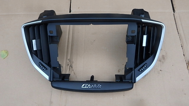 фото №1, Рамка дисплея maserati ghibli 670066392