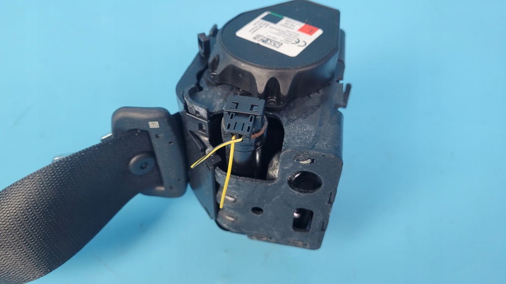 Bmw 2' f44 gran coupe 22r ремінь безпеки лівий задній 7488773 Зі Шроту