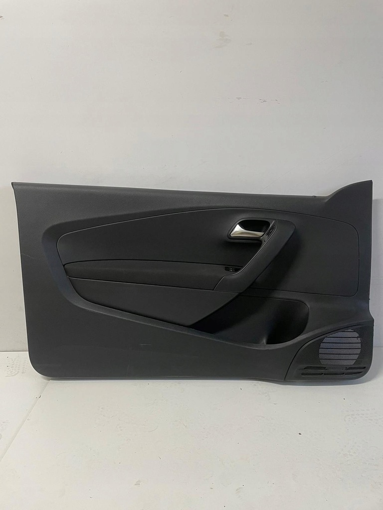 фото №1, Обивка дверь левая vw polo v 3d