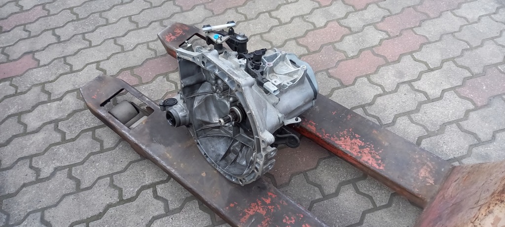 фото №5, Коробка передач передач citroen c3 iii 1.2 бензин 20a704