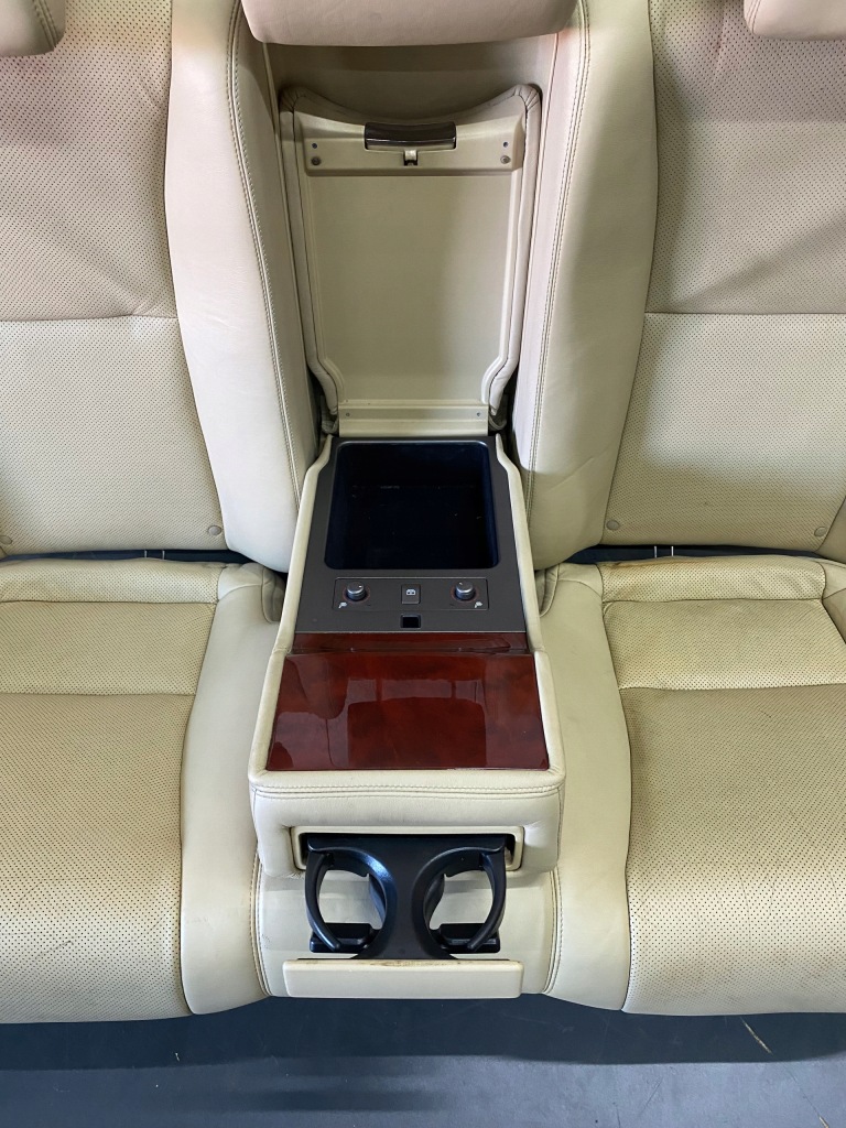 Заднє сидіння задня задня підігрів шкіра lexus ls iv ls460 в Україні