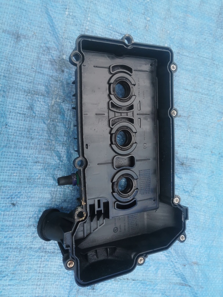 фото №4, Mitsubishi colt 1.1 крышка клапанов