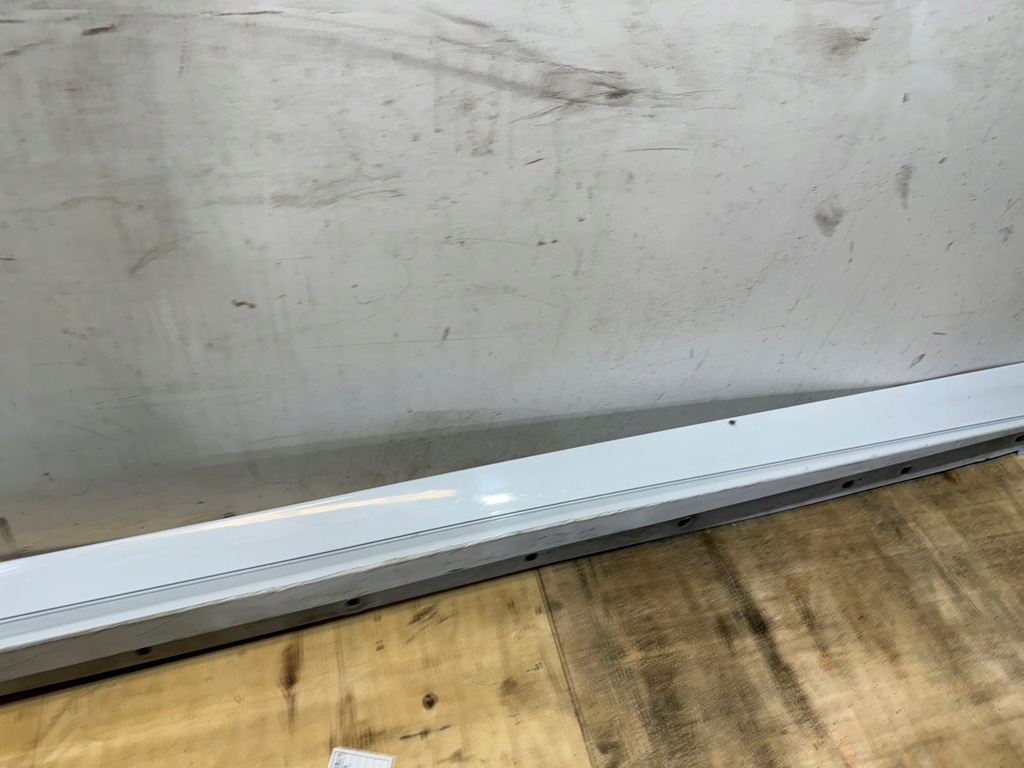 фото №4, Jaguar xe r-sport порог правый