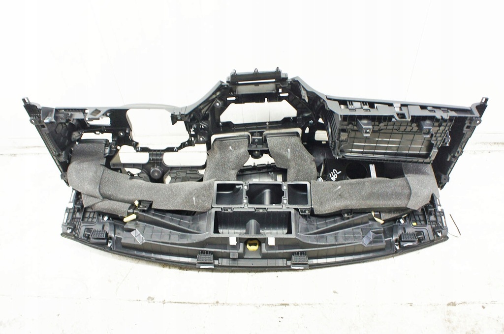 фото №15, Mr005 hyundai i20 20- ^ приборная панель приборная панель pulpit