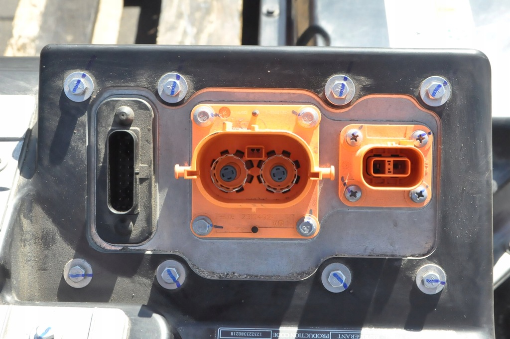 фото №11, Alfa romeo tonale аккумулятор аккумулятор trakcyjny 00463581170