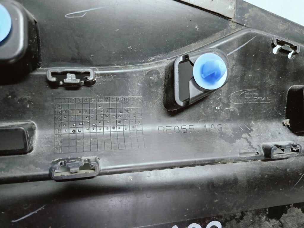 Renault kadjar 15- молдинг накладка дверь правый задний  задняя 828761958r Оригинал