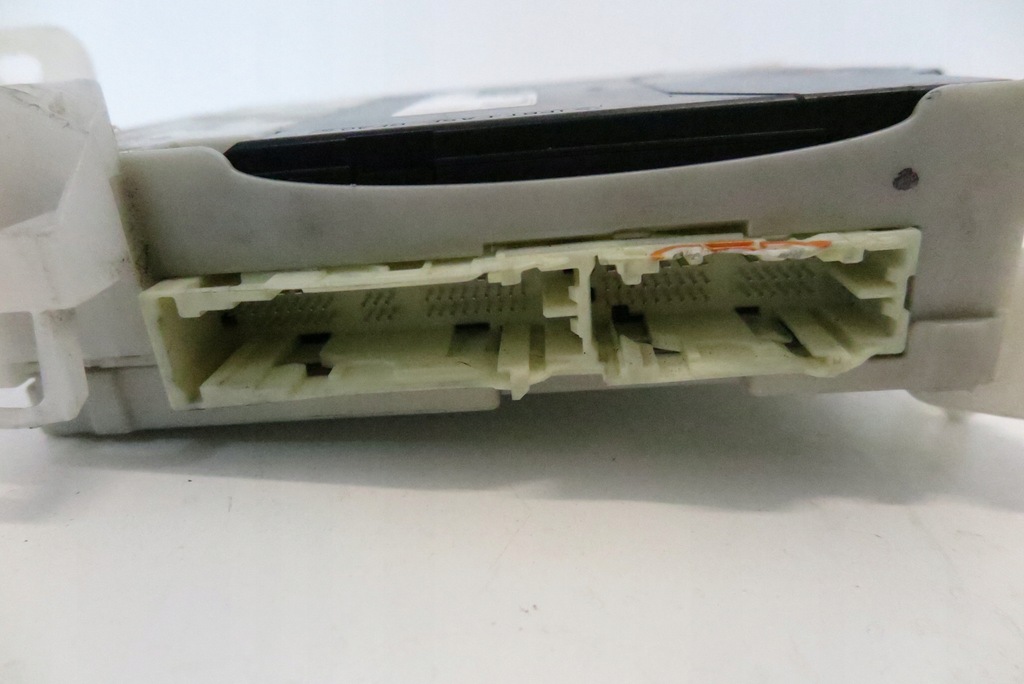 фото №7, Модуль блок управления кузов bsi toyota prius plus 89221-47500