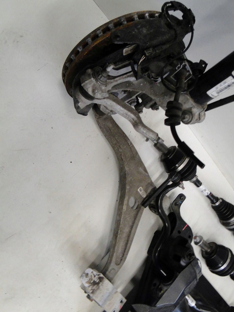 фото №9, Mercedes glb 247 x247 поворотный кулак рычаг лапа левая амортизатор 200d