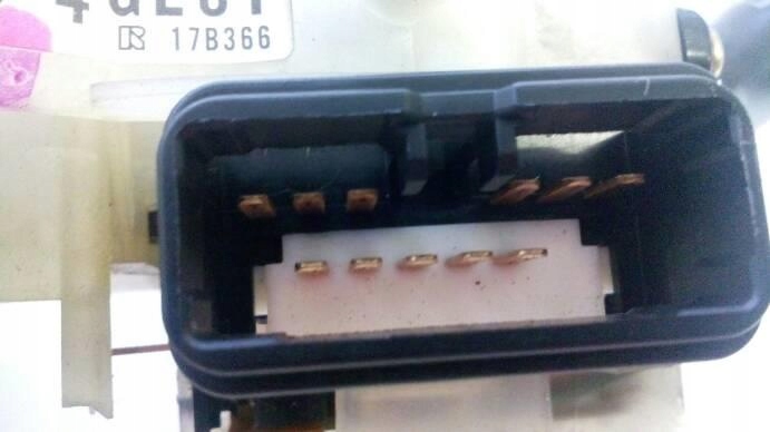 фото №9, Переключатель комбинированный mazda 323f 2001r.