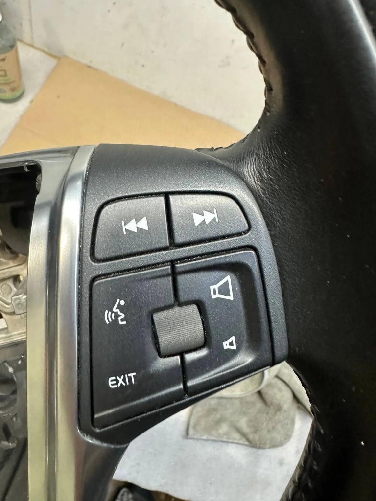 фото №8, Volvo v60 2012 кермо