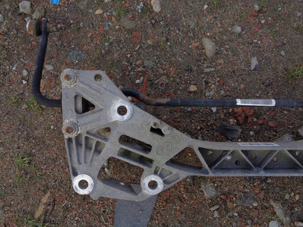 фото №9, Підрамник підрамник поперечина alfa romeo giulietta задній