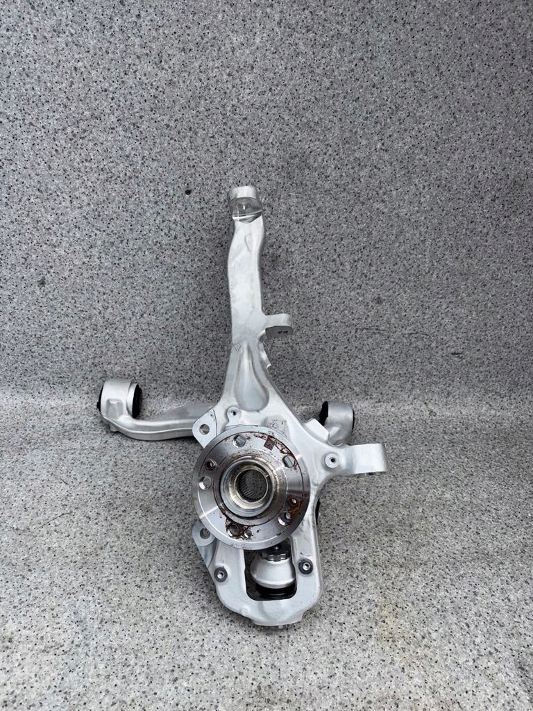 фото №1, Mercedes gle gls w167 поворотний кулак 16726r