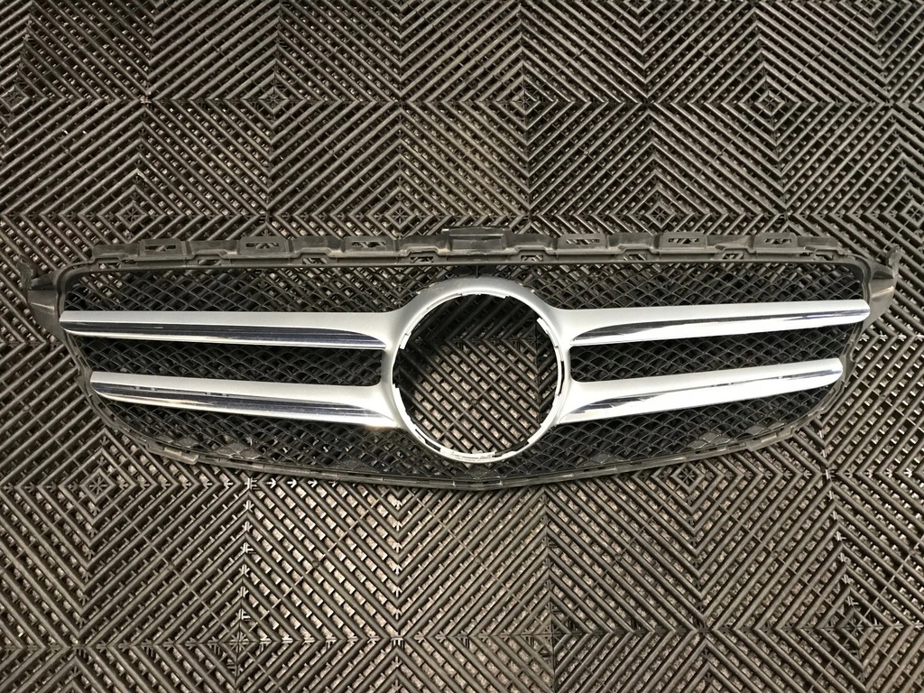 фото №1, Решітка радіатора решітка радіатора mercedes c-klasa w205 2014-