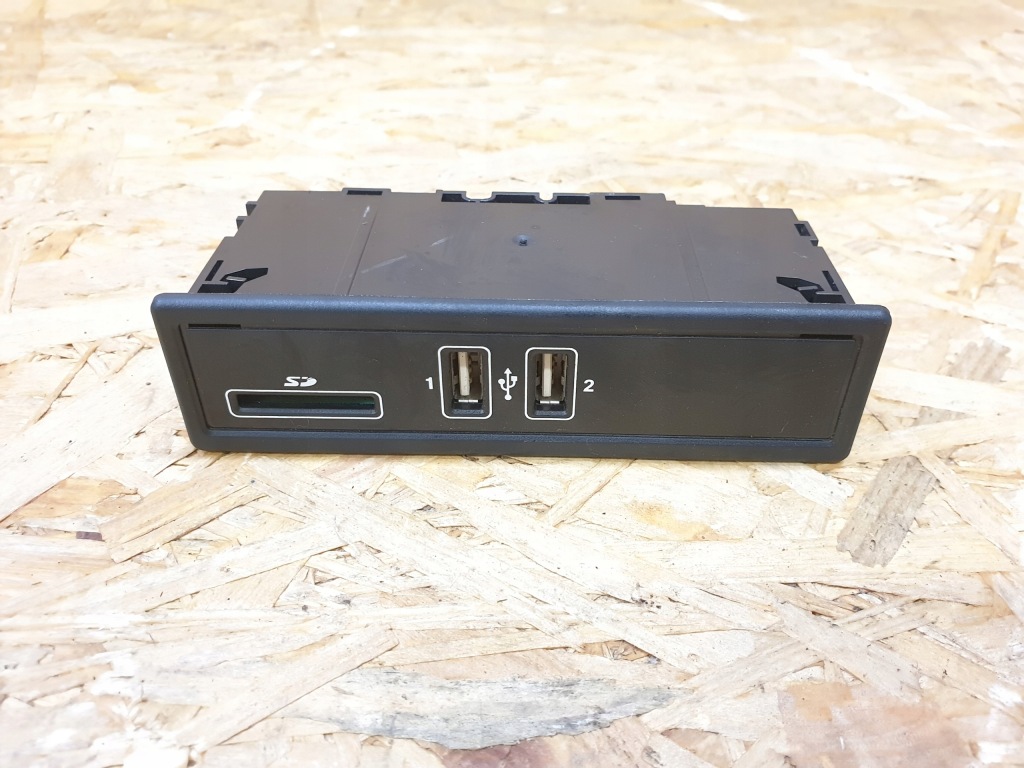 фото №1, Mercedes x-klasa w470 port usb роз'єм usb a2058200226