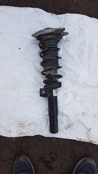 фото №1, Амортизатор правий перед bmw i3 6880098