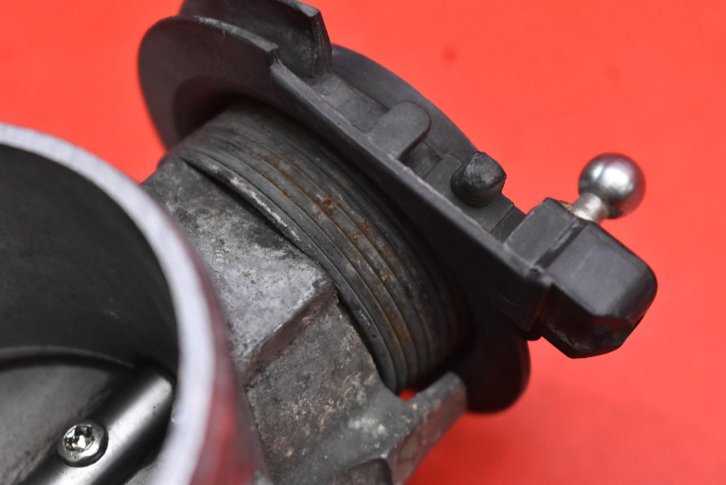 Дросельна заслінка 058133063q audi a6 c5 1.8 t 150 km 97-01 Ціна