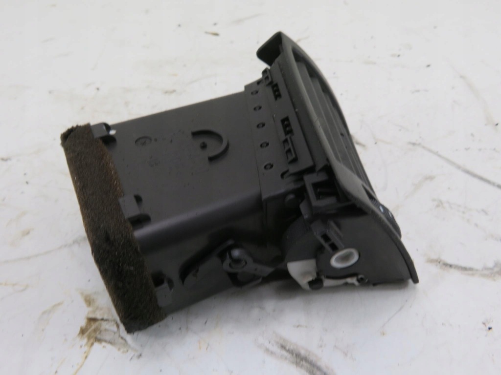 фото №5, Решітка обдув права audi a4 b6 8e2 8e0820902c