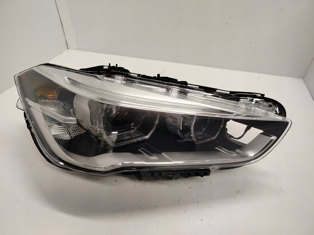 фото №1, Bmw x1 f48 full led радиатор лампа правая